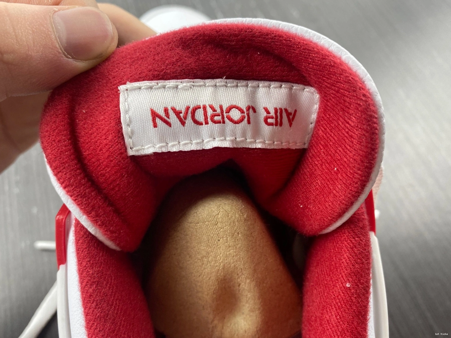 - Retro 308497-106 89 Jordan 4 Alternate 1230